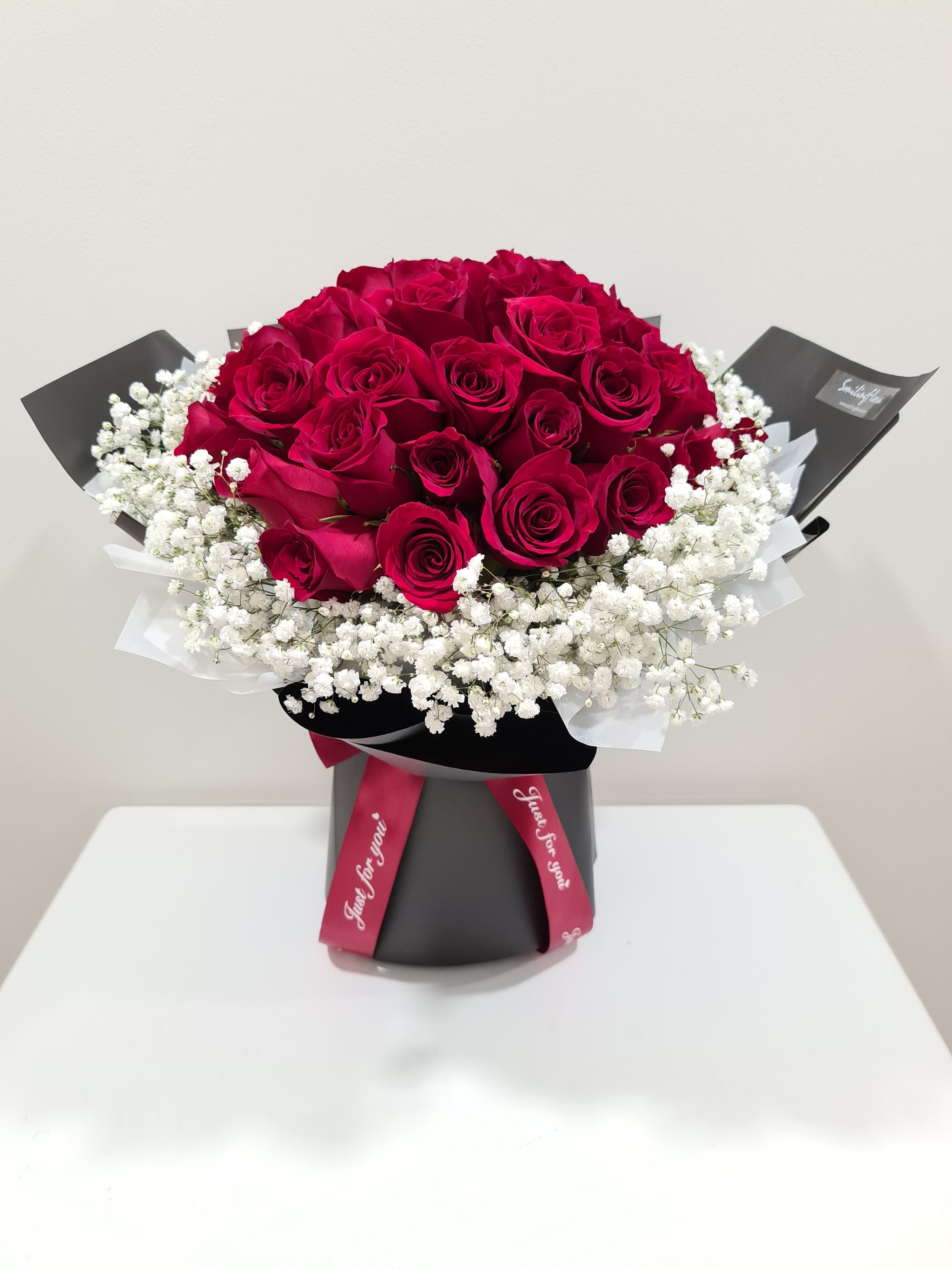 Imagine 50 Roses 50 Roses in a Bouquet - Smiling Flora